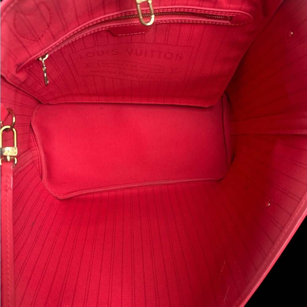 Louis Vuitton Limited Edition Monogram Tote with Pink Accents - Picture 3 of 6